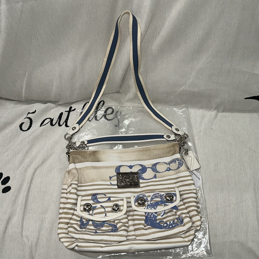 Coach Poppy white tan blue silver 2 way bag 💕 - Picture 16 of 16